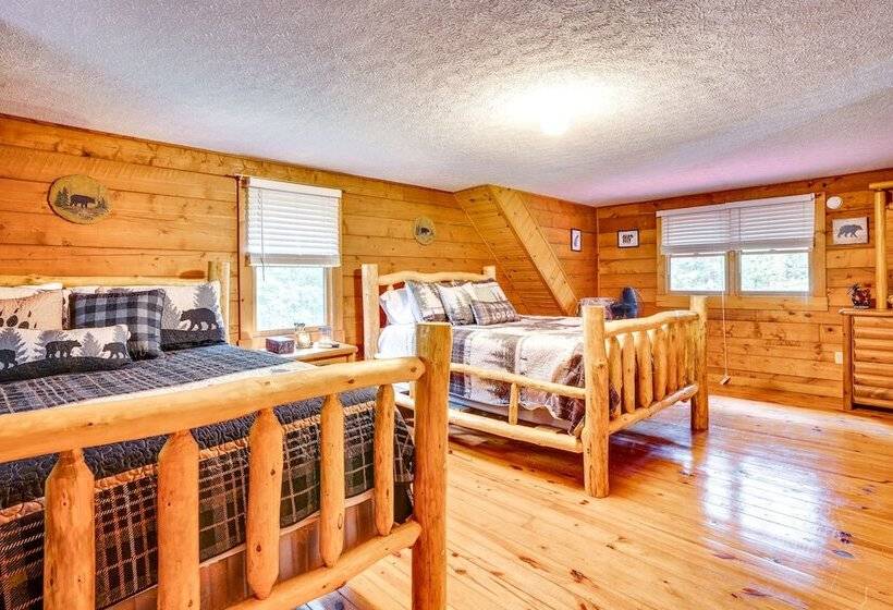 Orleans Retreat W/ Private Hot Tub & Fireplace!