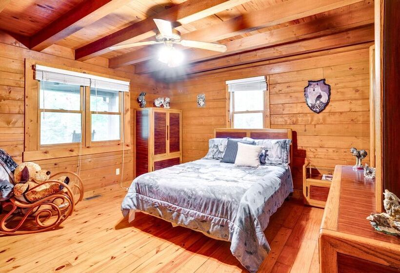 Orleans Retreat W/ Private Hot Tub & Fireplace!