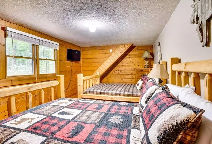 Orleans Retreat W/ Private Hot Tub & Fireplace!