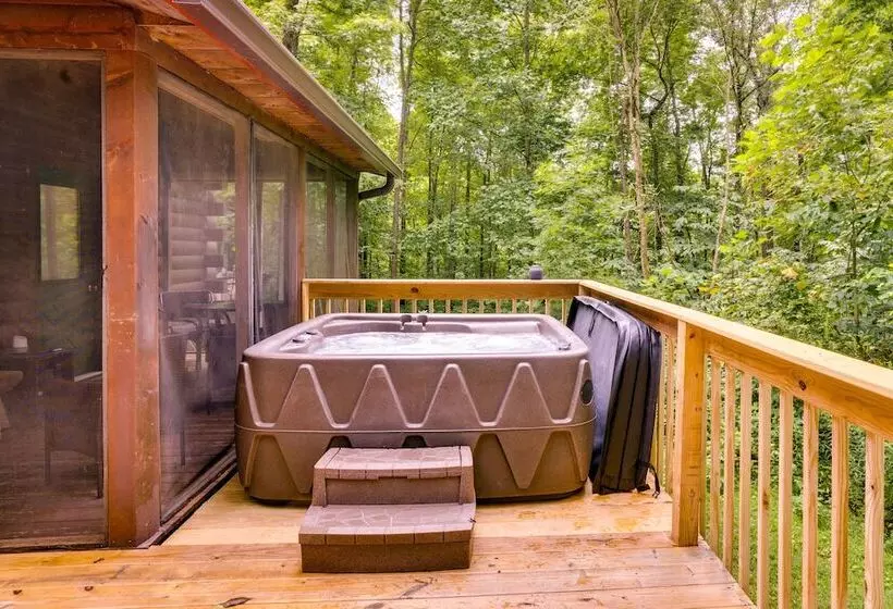 Orleans Retreat W/ Private Hot Tub & Fireplace!