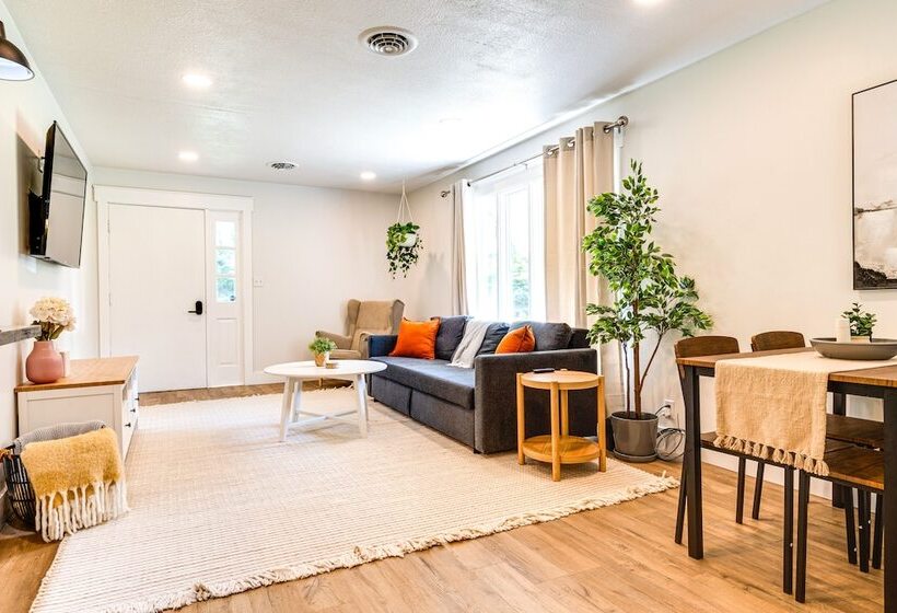 Pet Friendly Indiana Home W/ Porch, Near Downtown!