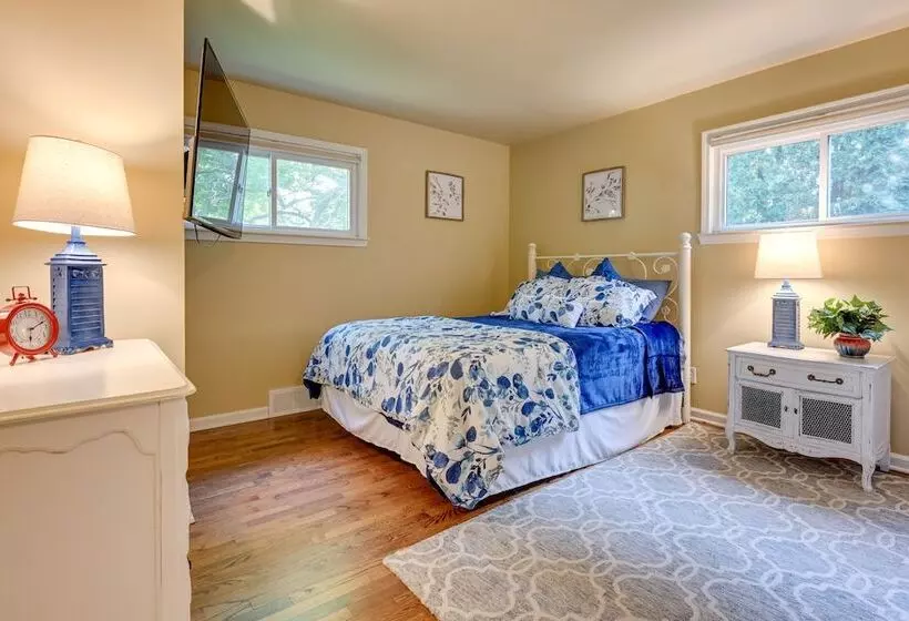 Pet Friendly Michigan Escape W/ Patio & Gas Grill!