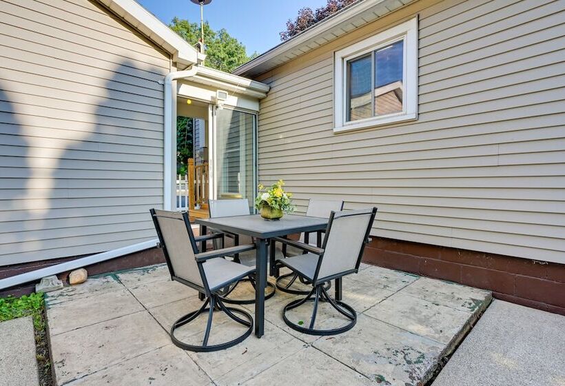 Pet Friendly Michigan Escape W/ Patio & Gas Grill!