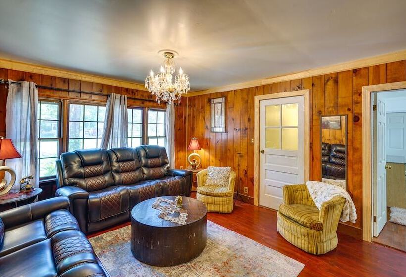 Private Catskill Mountains Vacation Getaway