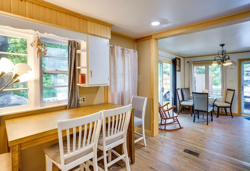 Private Catskill Mountains Vacation Getaway