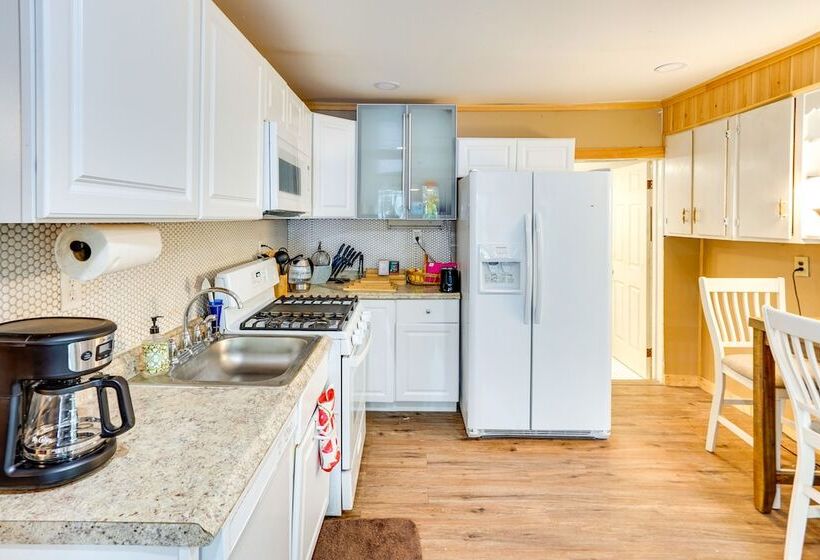 Private Catskill Mountains Vacation Getaway