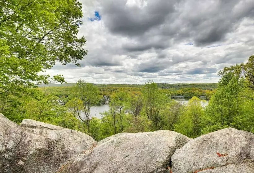 Putnam Valley Vacation Rental: Patio & Lake Views!