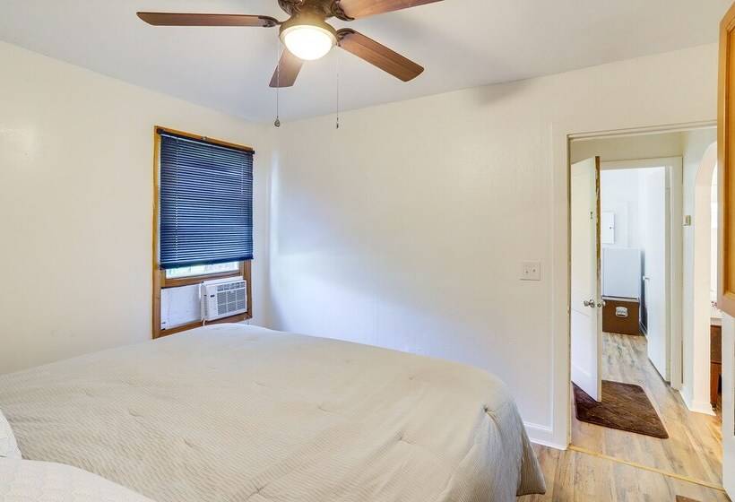 Quaint Grams Lake Cottage Duplex: Pets Welcome!