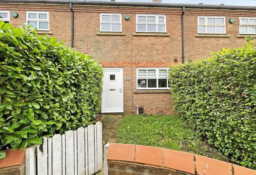 Резиденция The Stables Cottage Inn