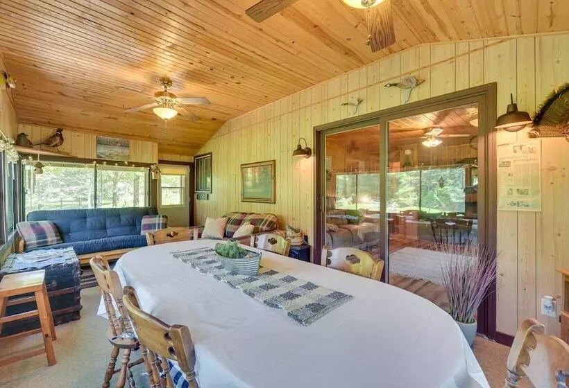 Grill & Fire Pit: Waterfront Cameron Retreat!