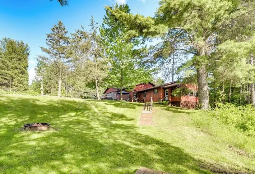 Grill & Fire Pit: Waterfront Cameron Retreat!