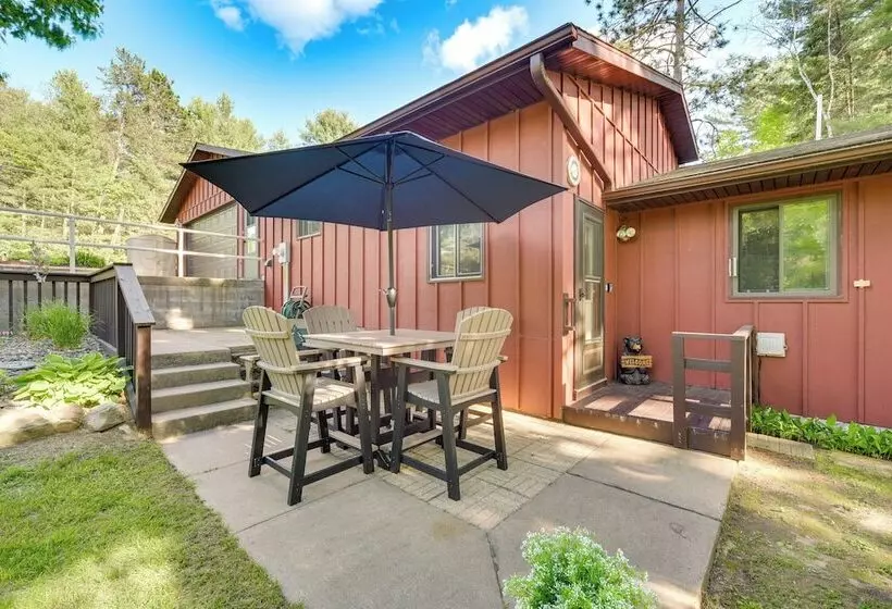 Grill & Fire Pit: Waterfront Cameron Retreat!