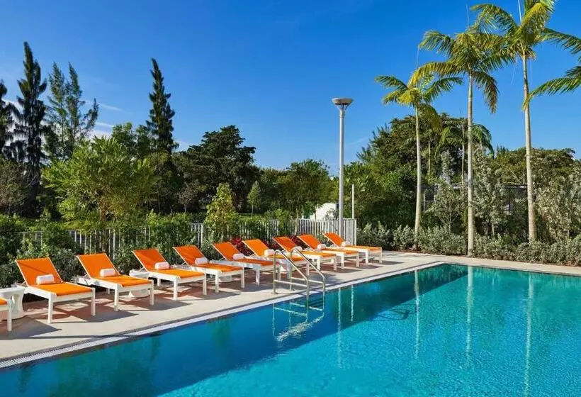 Hotelli Aloft Miami Airport