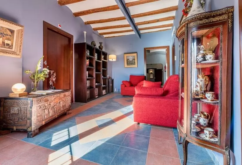 Hotel Cal Llop