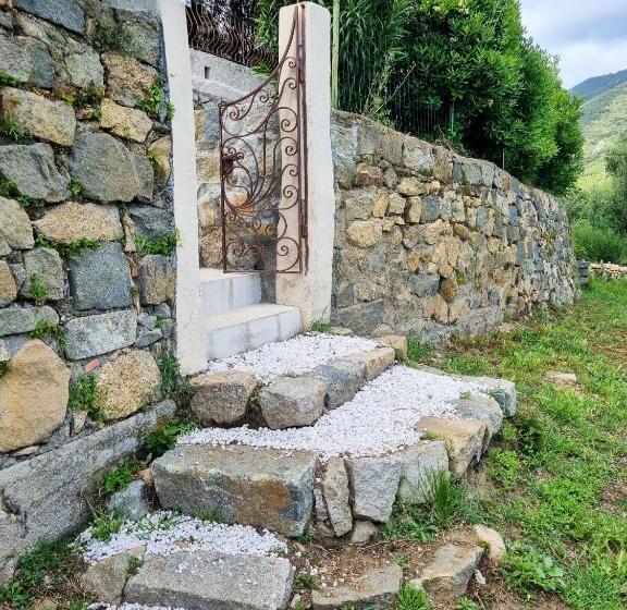 هتل Hôtel Villa Les Orangers