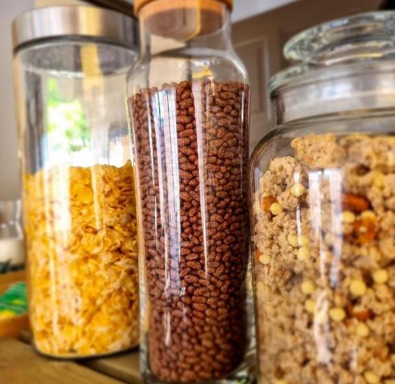 هتل Hôtel Villa Les Orangers