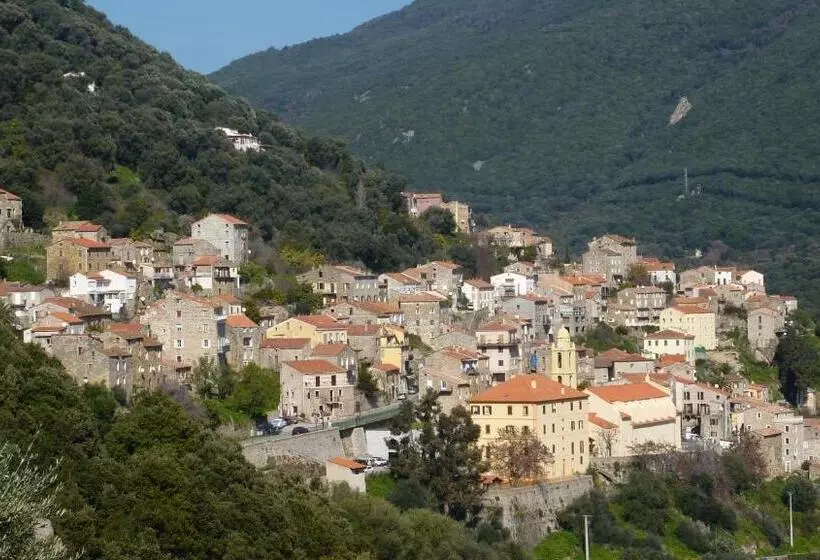 هتل Hôtel Villa Les Orangers