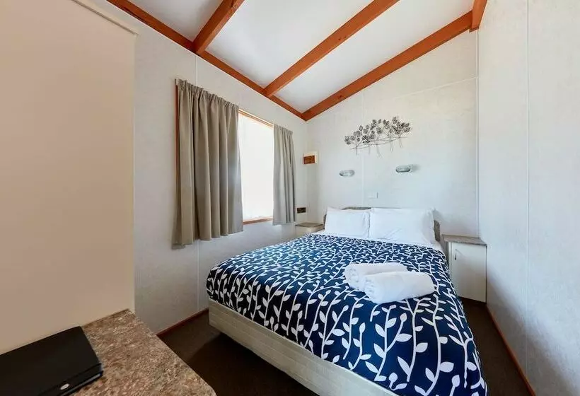Hotelli Kennett River Family Caravan Park