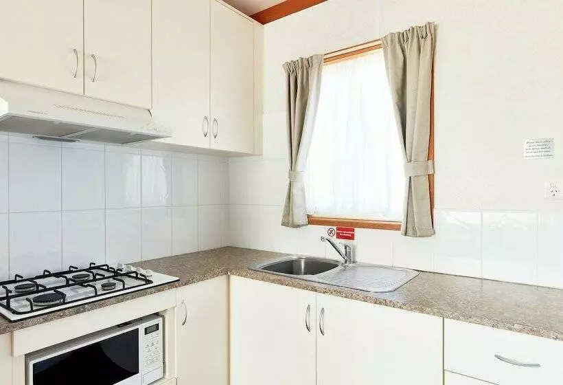 Hotelli Kennett River Family Caravan Park
