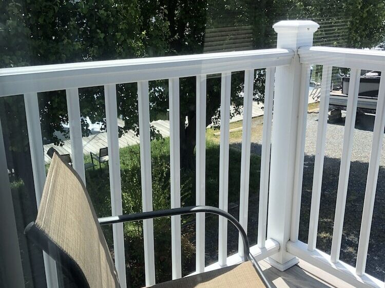 酒店 Knapps Narrows Marina & Inn