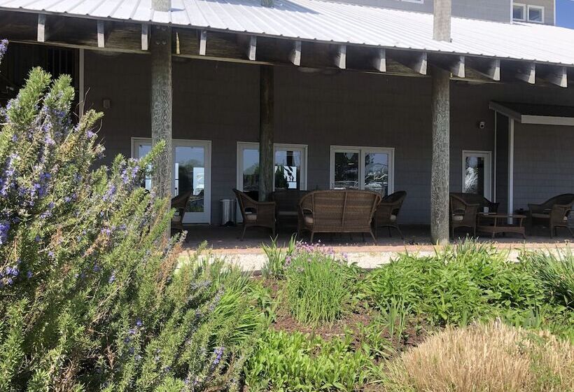 酒店 Knapps Narrows Marina & Inn