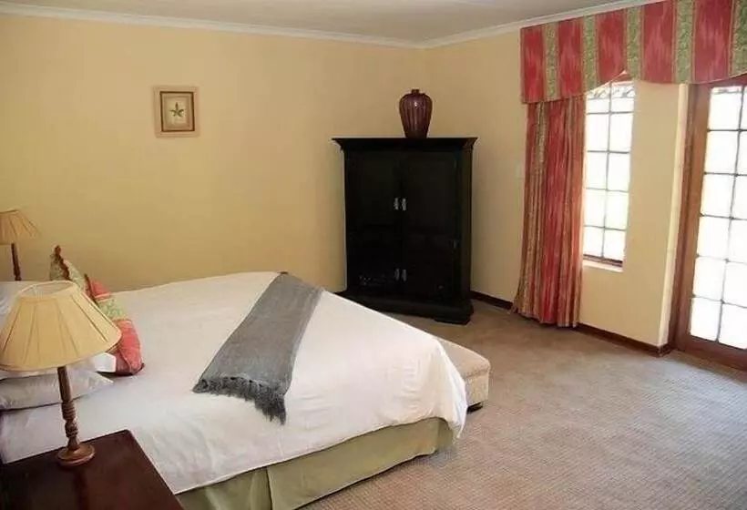 هتل Magalies Manor