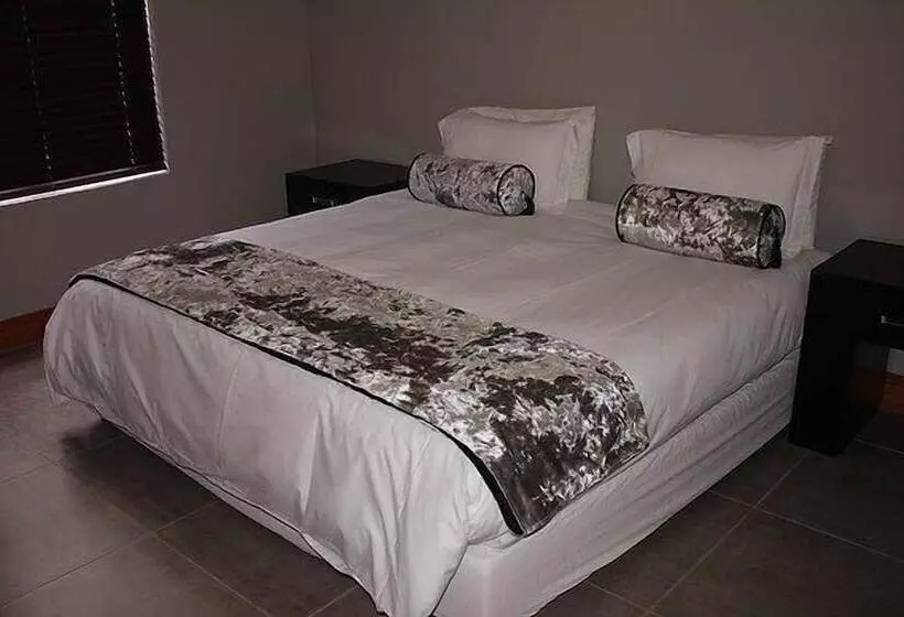 هتل Magalies Manor