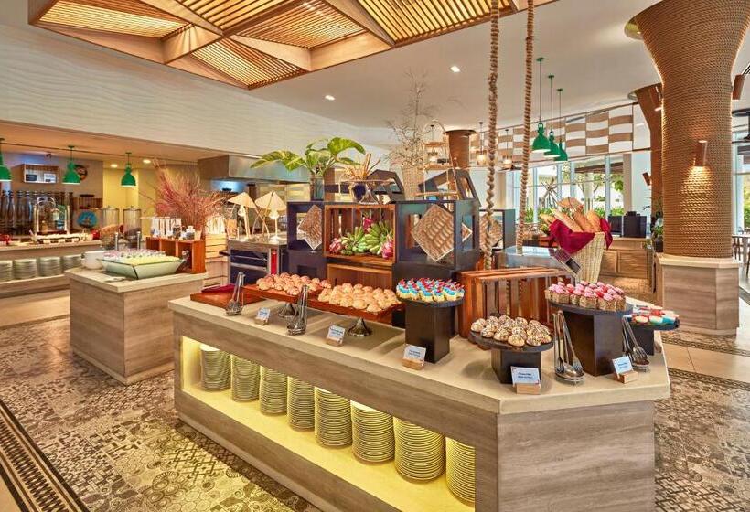 هتل Sol By Melia Phu Quoc