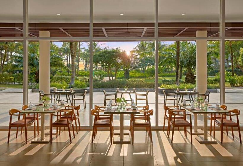 هتل Sol By Melia Phu Quoc