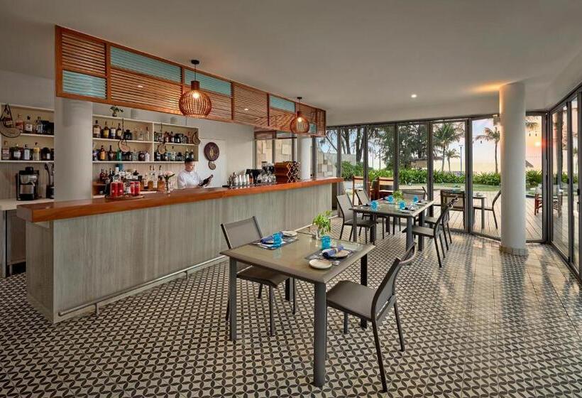 هتل Sol By Melia Phu Quoc