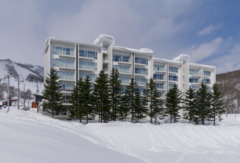 Niseko Landmark View