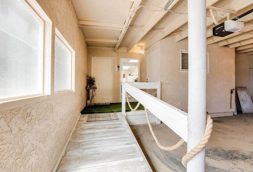 Between The Dunes: Breezy Beachfront Oceano Home!