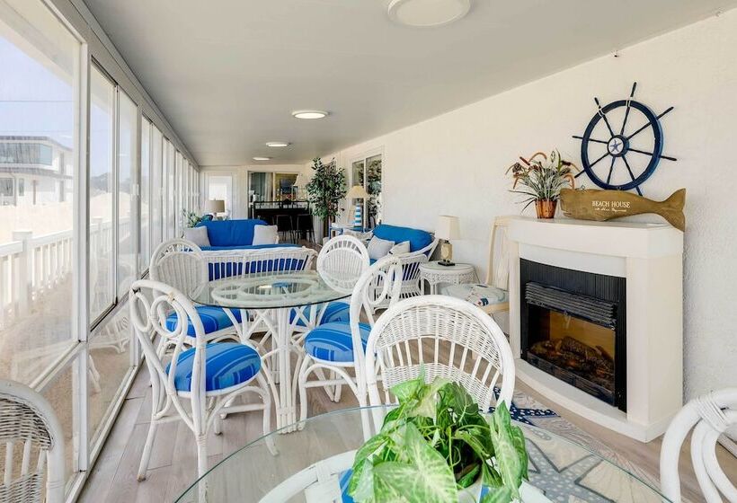 Between The Dunes: Breezy Beachfront Oceano Home!