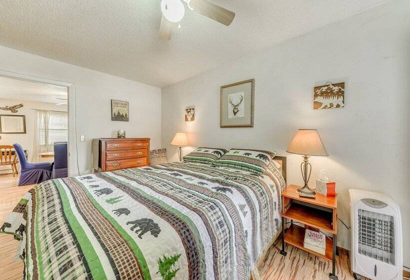 Cloudcroft Retreat W/ Hot Tub, Grill, & Deck!