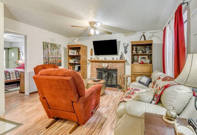 Cloudcroft Retreat W/ Hot Tub, Grill, & Deck!