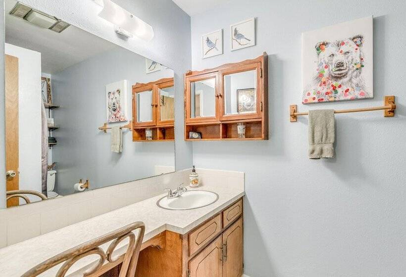 Cloudcroft Retreat W/ Hot Tub, Grill, & Deck!