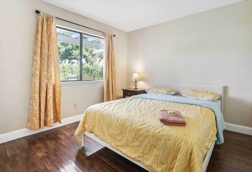 Charming Elk Grove Home 15 Mi To Sacramento!