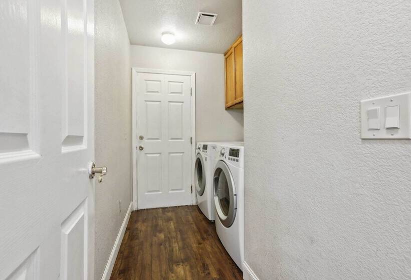 Charming Elk Grove Home 15 Mi To Sacramento!