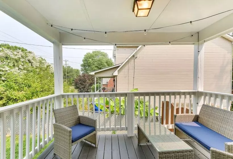 Chic Front Royal Retreat Near Shenandoah River!