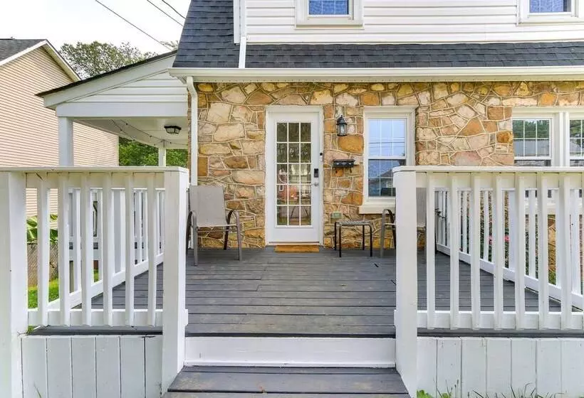 Chic Front Royal Retreat Near Shenandoah River!