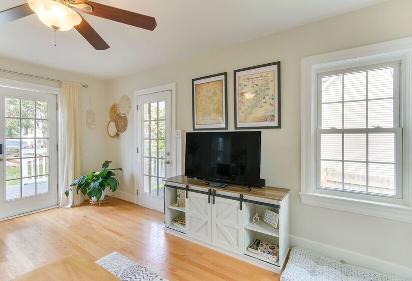 Chic Front Royal Retreat Near Shenandoah River!