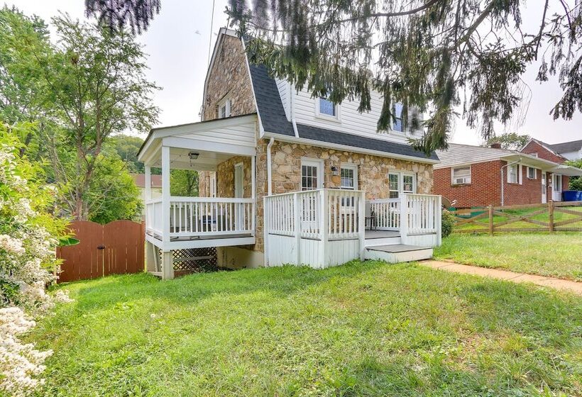 Chic Front Royal Retreat Near Shenandoah River!