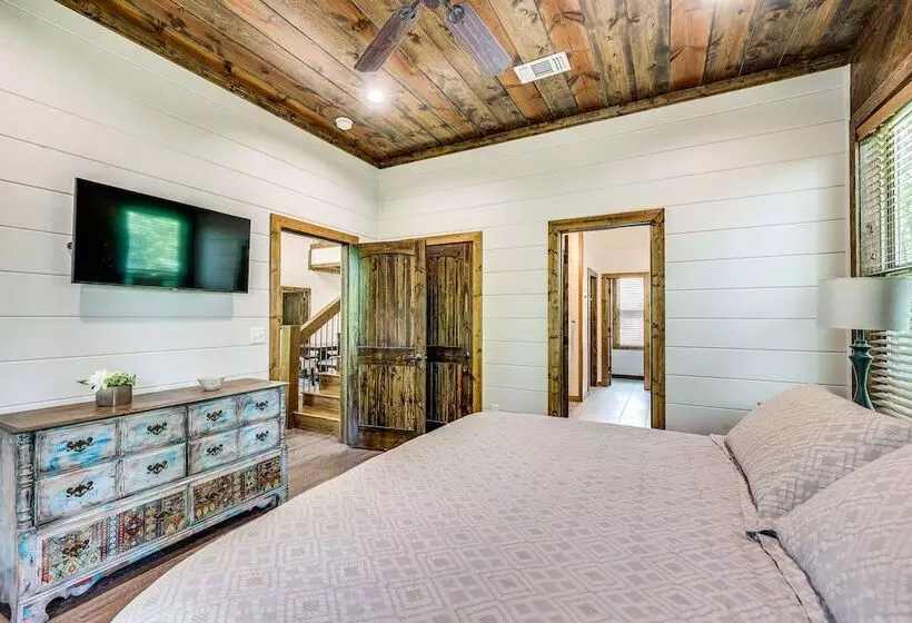 Cozy Cabin W/ Hot Tub ~ 5 Mi To Broken Bow Lake