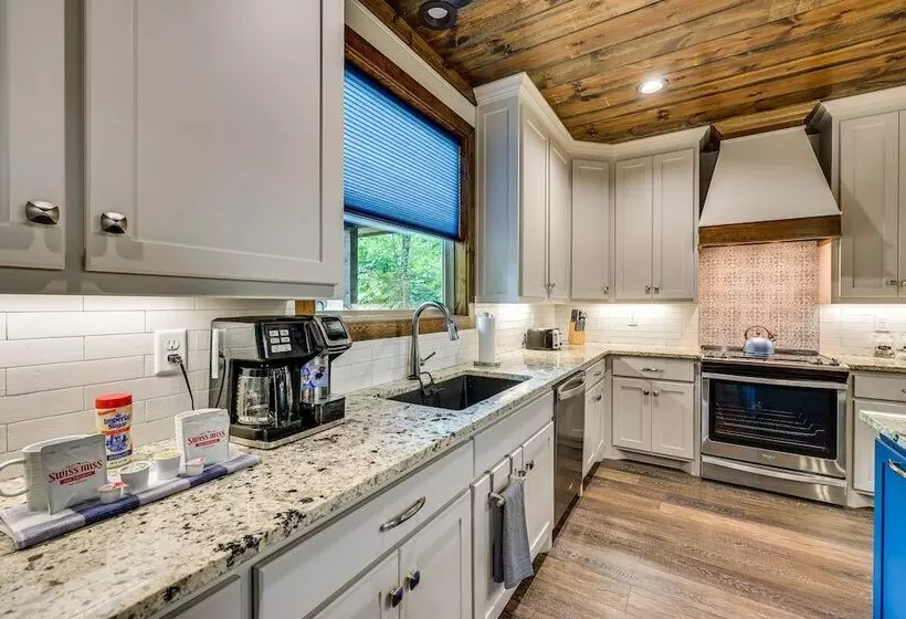 Cozy Cabin W/ Hot Tub ~ 5 Mi To Broken Bow Lake