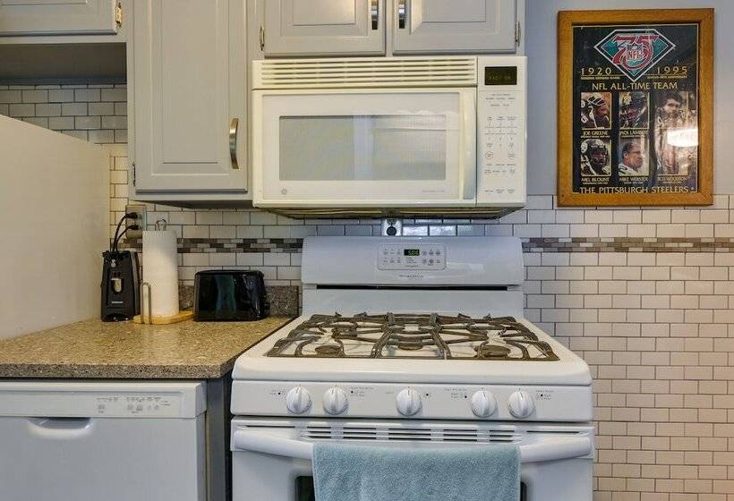 Cumberland Cottage W/ Screened Porch + Fire Pit!