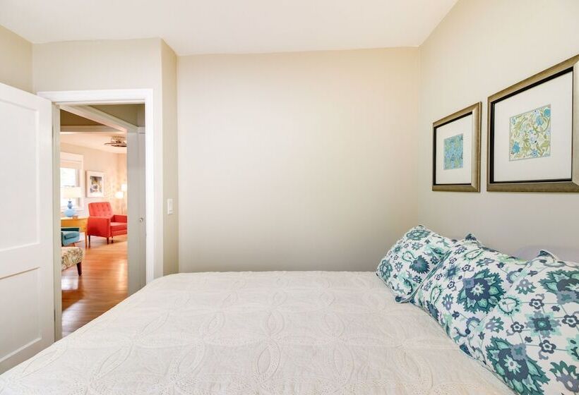 Downtown Baudette Vacation Rental: Walk To Dining!