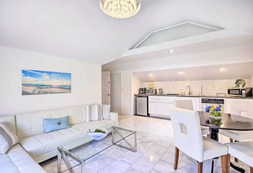 Elegant Connecticut Home: Fireplaces, Pet Friendly