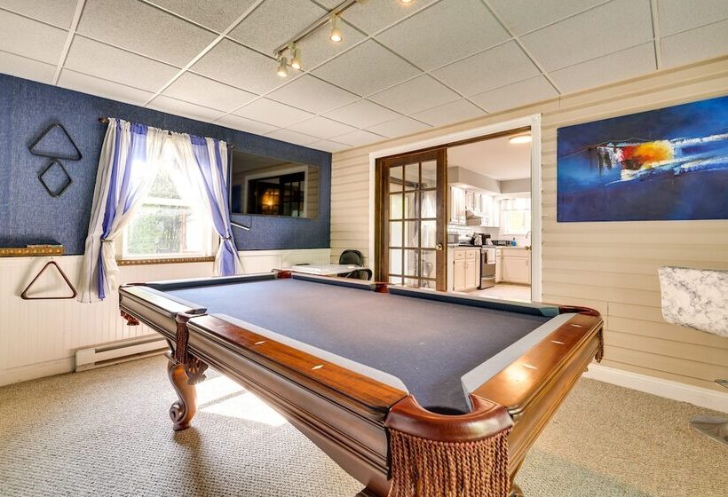 Exciting Tobyhanna Home Near Kalahari Water Park!