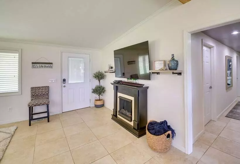 Family Friendly Jessieville Home: 1 Mi To Water!