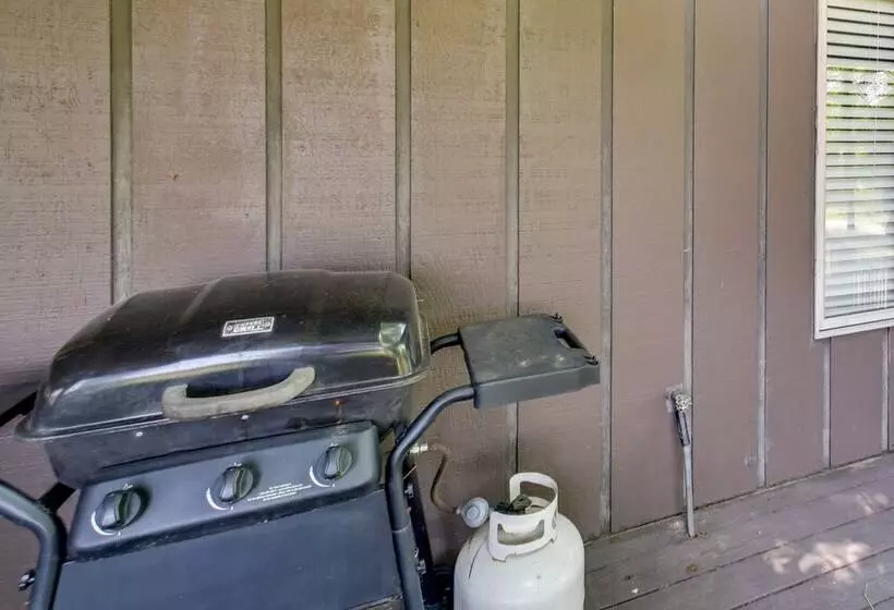 Family Friendly Jessieville Home: 1 Mi To Water!
